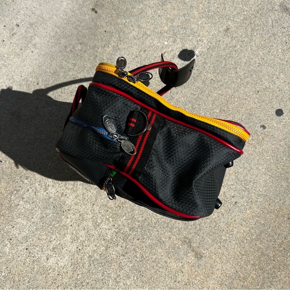 Ricardo Beverly Hills Carry On Overnight Zippered Duffle Bag Black / Multi Color - Picture 8 of 13